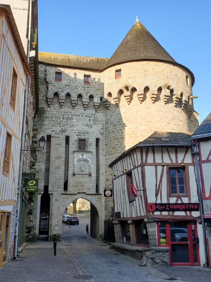 Les Suites Du Colonel Vannes Eksteriør bilde